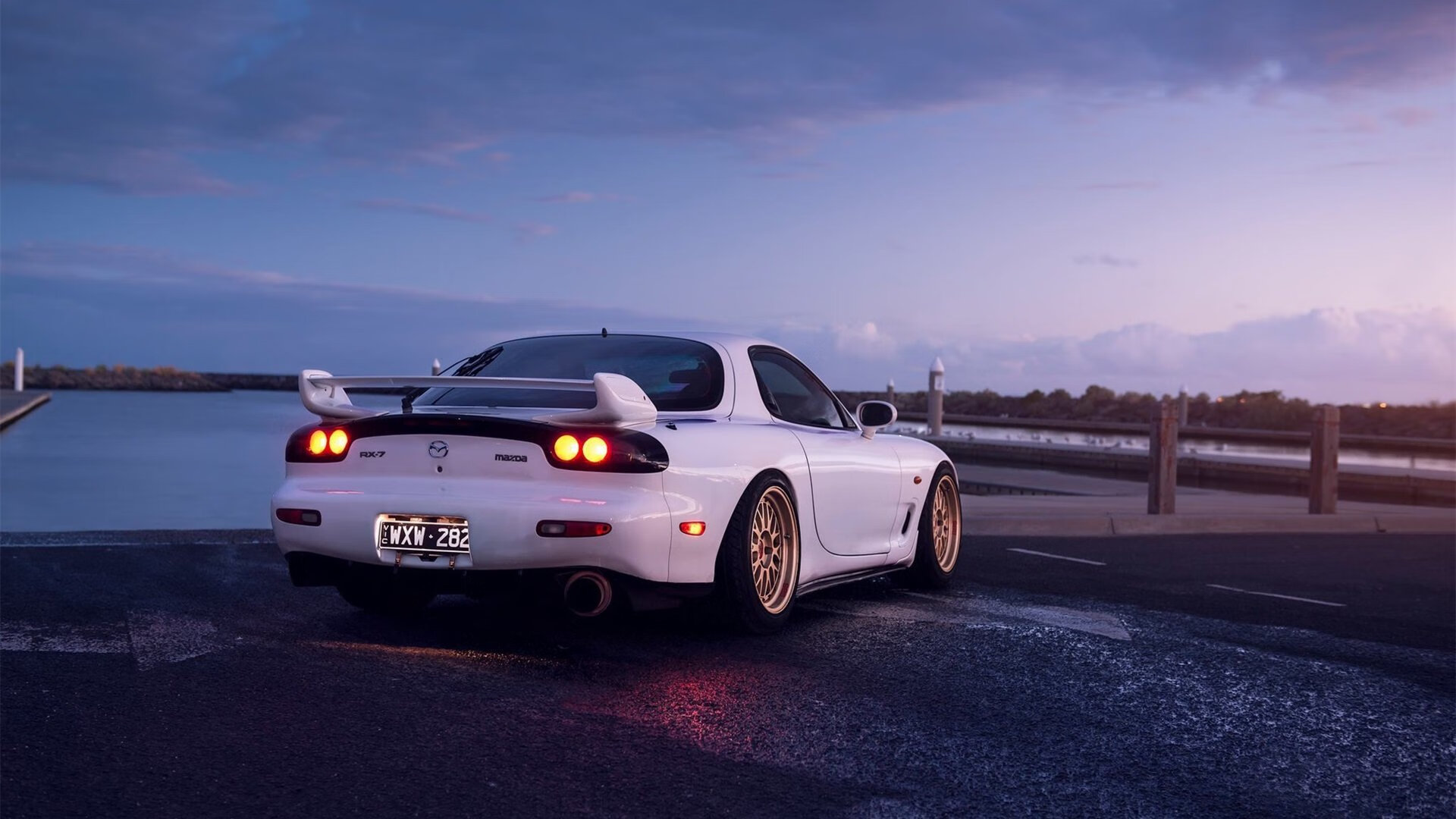 经典战役回顾:中国篮球历史上的辉煌瞬间,中国篮球辉煌时刻