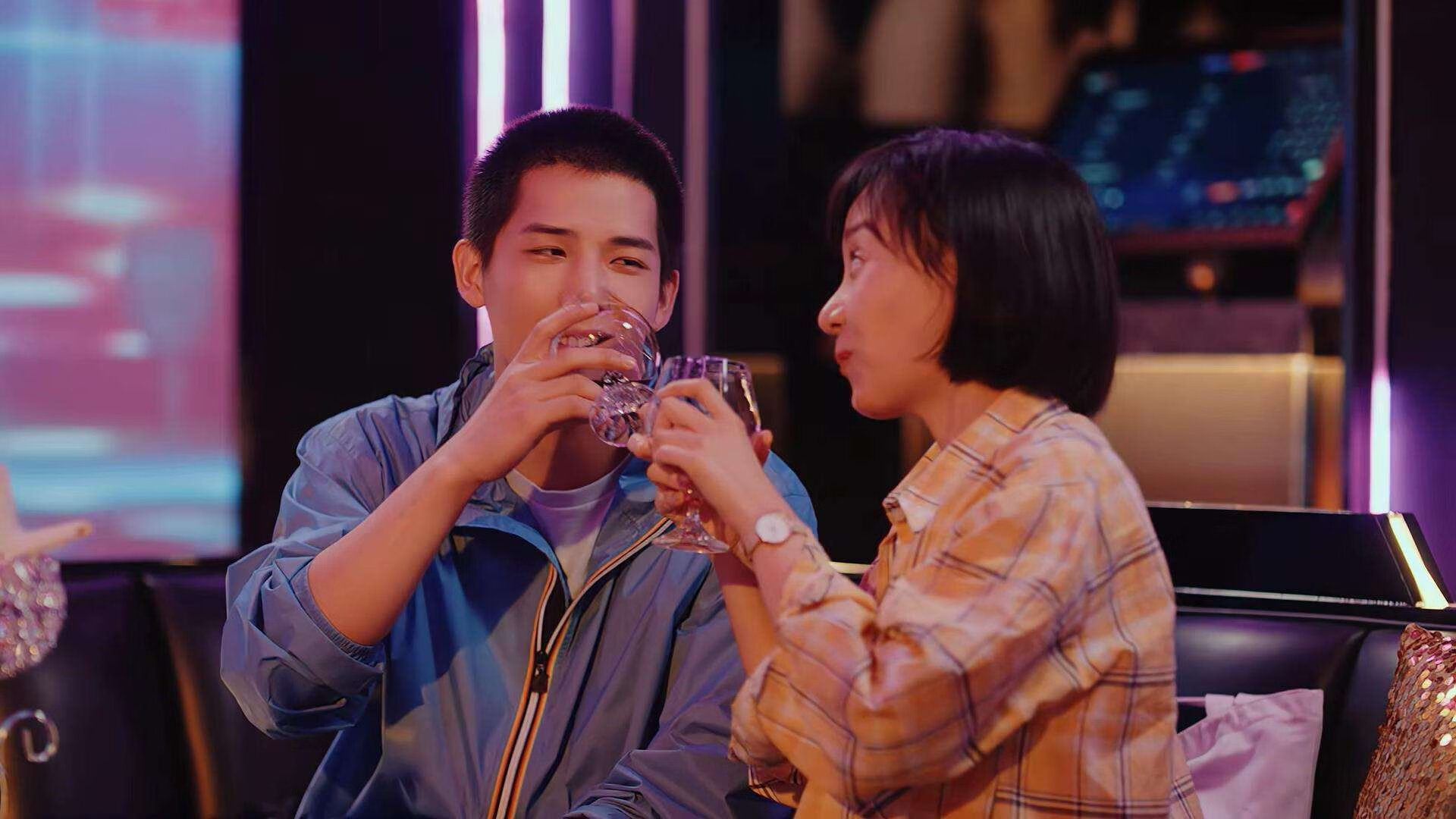 Jiuyou-菲律宾代表团副团长凯伦·卡巴列罗点赞亚运村设施与中餐。，菲律宾卡拉巴松在哪